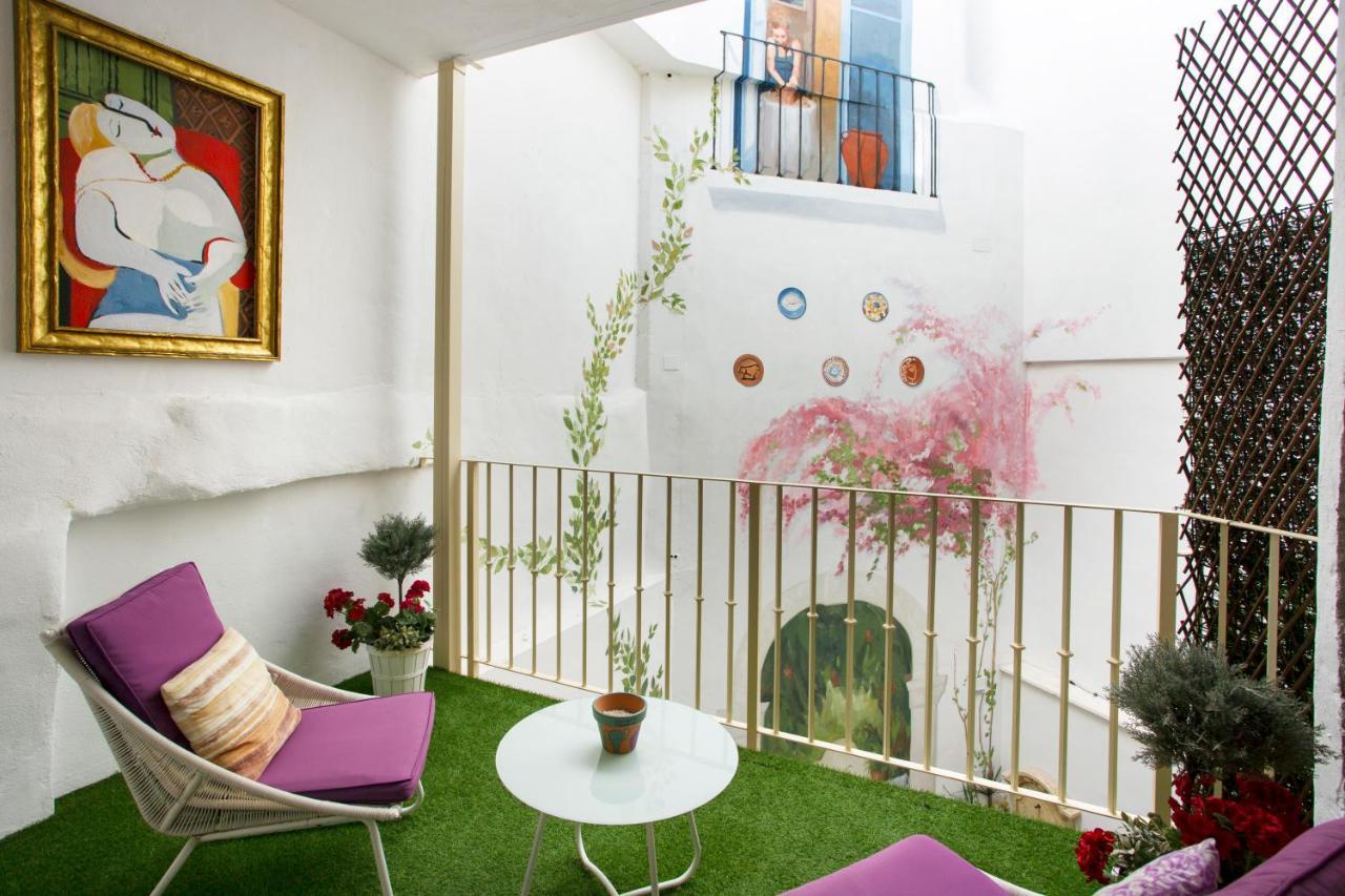Graffiti Suites Malaga Exterior photo